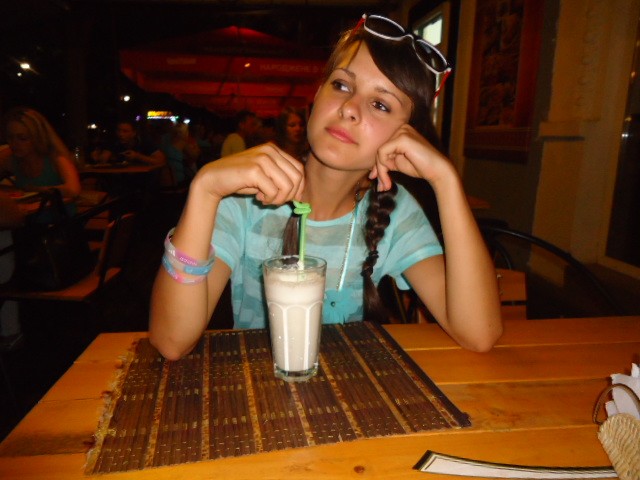 Lady sharik