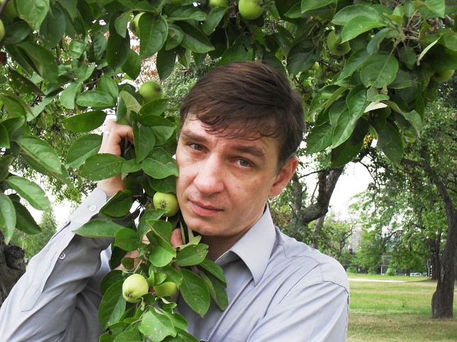 Яблони в Царицыно. Лето 2010-й.
