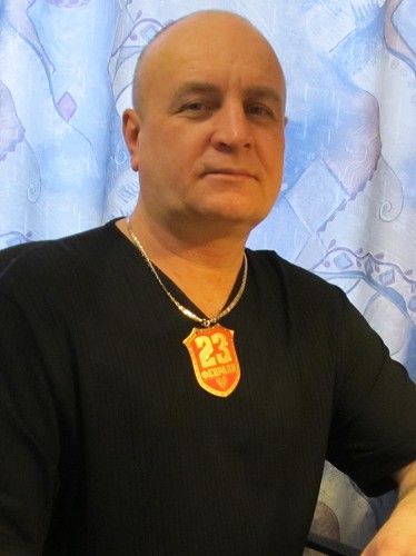 Джентльмен Y123456