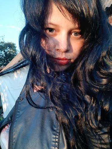 Lady 010110, photo 3