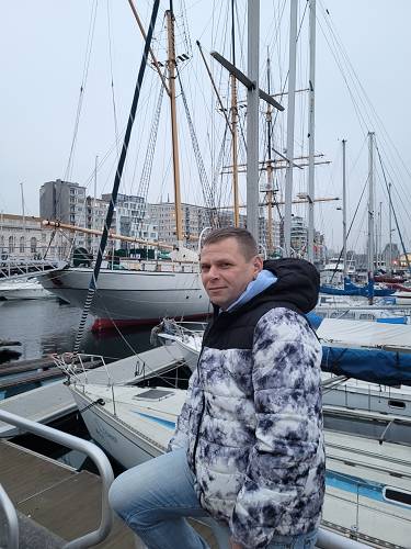 Джентльмен Maksim25j82