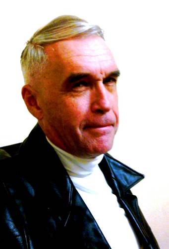 Gentleman yangotopaz